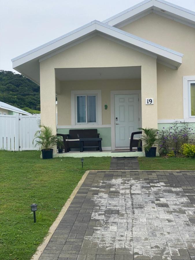 Natalia'S Sweet Oasis Lucea Exterior foto